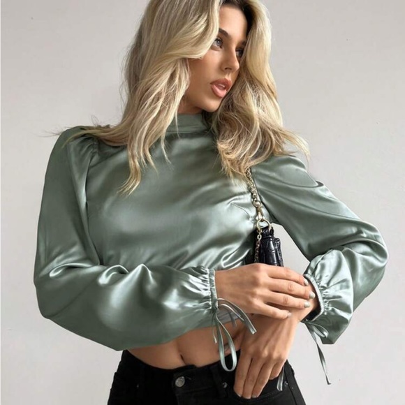 Satin Blouse ❤️ - Picture 4 of 5